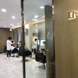 -专业烫发染发接发