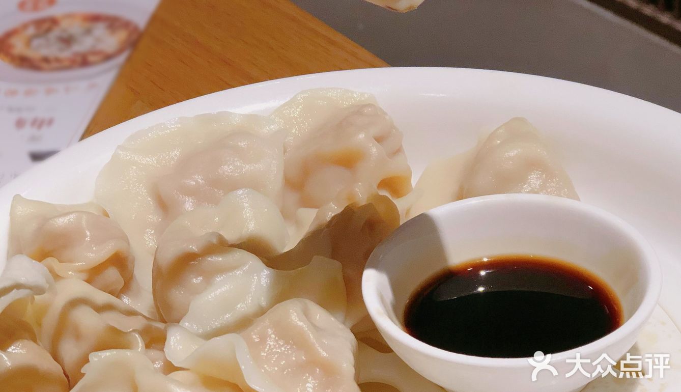 在烤鸭店吃脆皮烧鸡是什么样的体验？