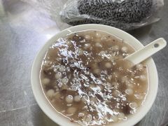 -芳婆糕团店(王府大街店)