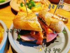 烤鸡腿越南三明治-SHAN山(前滩太古里店)