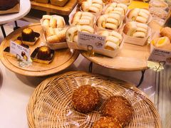 -巴黎贝甜(大宁国际商业广场店)