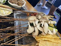 -灌县老妈砂锅串串香(万科红生活广场店)