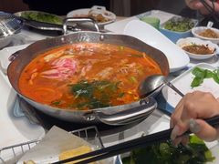 -王奋斗贵州酸汤牛肉火锅