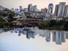 -包整·丝娃娃(一览甲秀楼风景店)