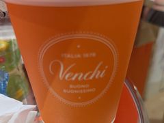 -VENCHI 闻绮(上海佛罗伦萨小镇店)