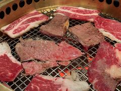 -铭牛烧肉·和牛海鲜自助(高新月牙湖店)