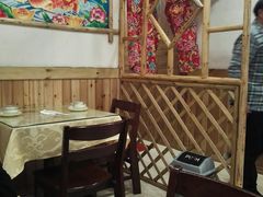 -鹤乡东北菜(崮山路店)
