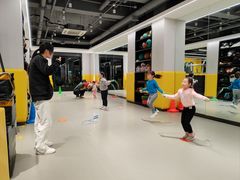 -悦动体能篮球羽毛球网球(三里河店)