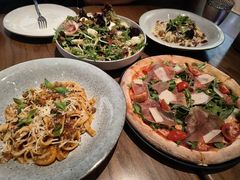 -MOMENTI手工意面(晶耀前滩店)