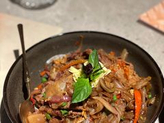 泰式香辣牛肉炒河粉-CHINCHIN 青青·泰国料理(万象食家店)