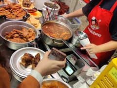 -柳州肥姨妈大骨螺蛳粉(万达中心店)