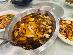 -鑫巴蜀小镇 · 水煮鱼专研店(玉桥店)
