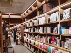 -茑屋书店(天目里店)
