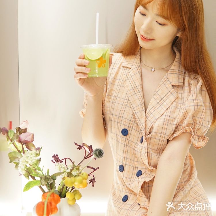 上海梧桐树下的爱心咖啡店🧡浪漫至极