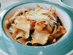 -巧克力渔家.小船海鲜胶东菜(万平口店)