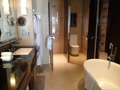 android_upload_pic-广州天河希尔顿酒店