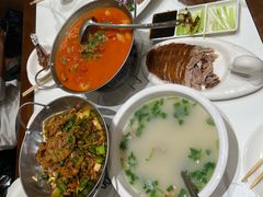 -梅利汴京烤鸭•开封豫菜地标店(东大街店)