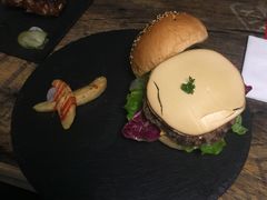 -HIGH FIVE哈福手工汉堡(桂林路店)