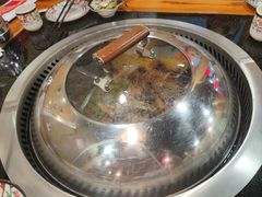 -粘豆包铁锅炖二部(温泉街店)