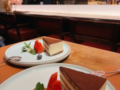 -Golden Lily河内巴黎法越料理餐厅(建国西路店)