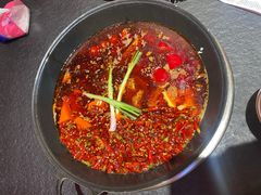 -四小区火锅·巷子里的重庆火锅(花照壁店)