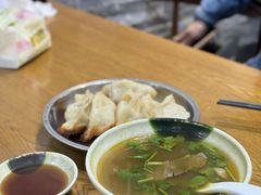 -黄阿姨锅贴大王(万航渡路店)