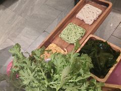 -九鼎轩脆毛肚火锅(三钢里店)