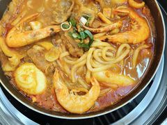 -三清洞摩西韩式年糕火锅(威高广场店)