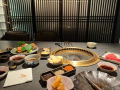 -铭牛烧肉·和牛海鲜自助(高新月牙湖店)