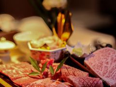 -铭牛烧肉·和牛海鲜自助(高新月牙湖店)