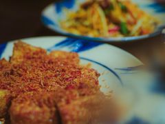 -Cuc Gach Quan Restaurant
