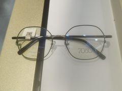 -美式眼镜·授权蔡司.依视路.尼康.豪雅.明月(南翔印象城店)