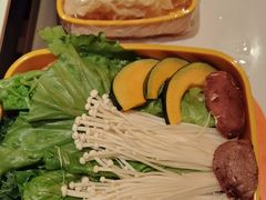 -润园四季椰子鸡火锅(卓越INTOWN店)