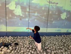 -MINI MARS KIDS CLUB亲子家庭中心(长宁天山店)