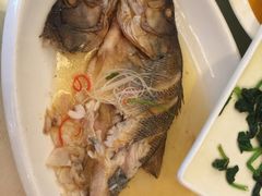 -临江仙酒店