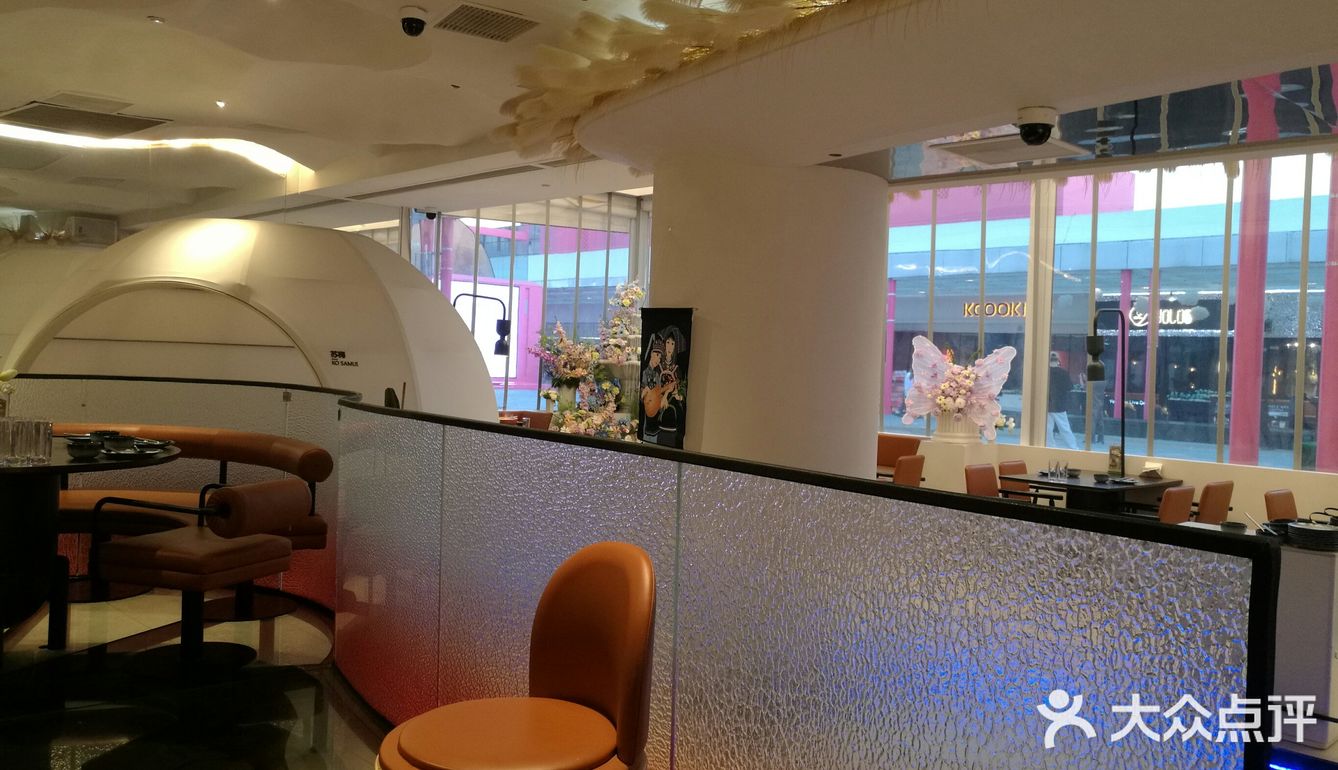 这家餐厅还挺不错。