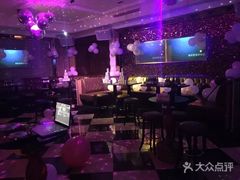 -乐界KTV(虹桥中心店)