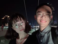 -南京眼步行桥