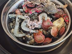 -锅老头海鲜铁锅炖