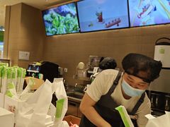 -奈雪的茶(湖滨银泰in77C区PRO店)