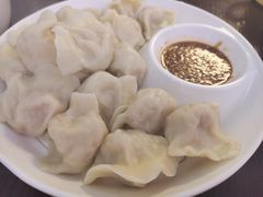 酸菜鲜肉大馅水饺-雪乡人家东北菜·铁锅炖一切(高斯路店)