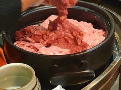 手捶生牛肉丸-牛村来人潮汕牛肉火锅(西单店)