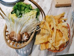 -同仁四季椰子鸡(福田东园总店)