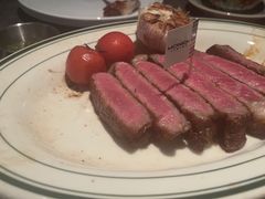 -MONICH牛排融合餐厅(和义大道购物中心店)