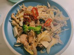 新疆椒麻鸡-董小西的凉皮和椒麻鸡(三元桥店)