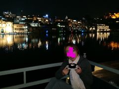 -Lake Shore Hotel & Restaurant