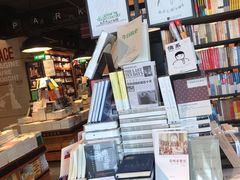 -西西弗书店&矢量咖啡(来福士广场店)