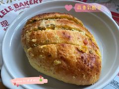 蒜香乳酪包-LELECHA乐乐茶(美罗城店)