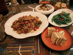 -乡村馕坑肉·烧烤·新疆菜·本地人更爱吃(阿勒泰首店)