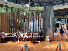 -上海滴水湖皇冠假日酒店